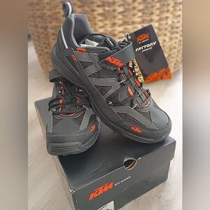 New in Box Men's KTM Cycling Shoes